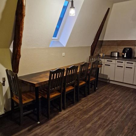 Victory Guesthouse - Handwerker Pension Bielefeld Exteriör bild