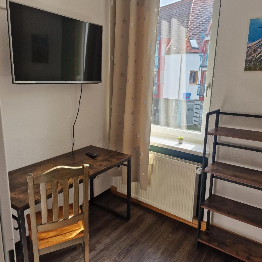 Victory Guesthouse - Handwerker Pension Bielefeld Exteriör bild